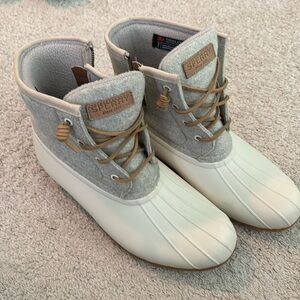 Sperry Top Sider waterproof rubber boot